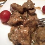 Smażona łopatka z sosem śmietanowym saute